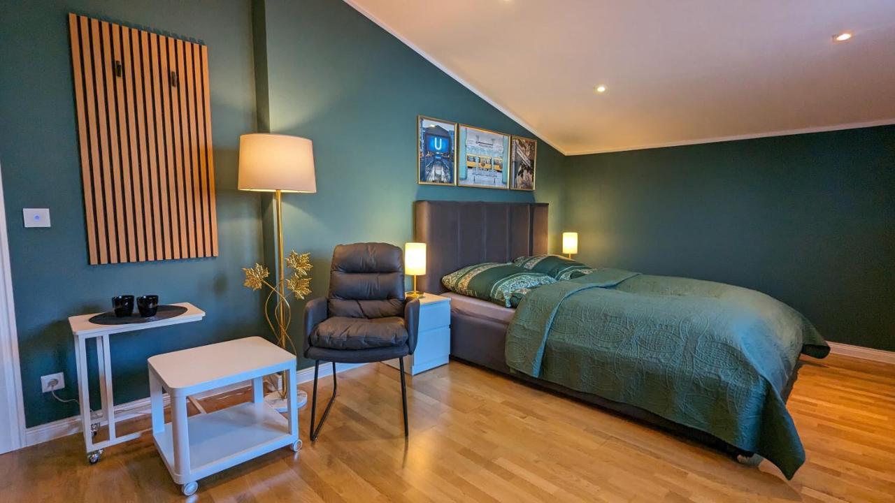 Hospedagem domiciliar 3 Rooms - Zimmervermietung Naehe Flughafen Ber - Gratis Wlan, Parken & Netflix Berlim