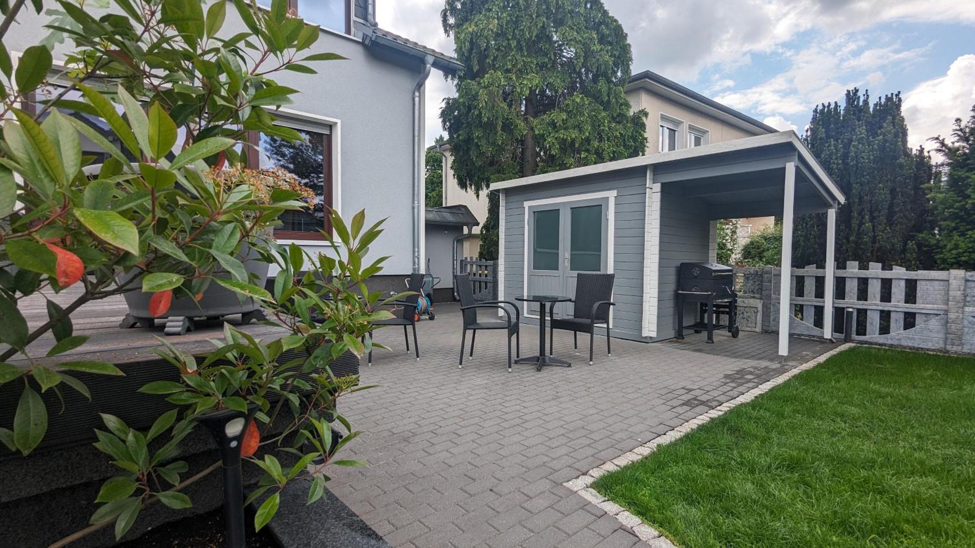 Hospedagem domiciliar 3 Rooms - Zimmervermietung Naehe Flughafen Ber - Gratis Wlan, Parken & Netflix *